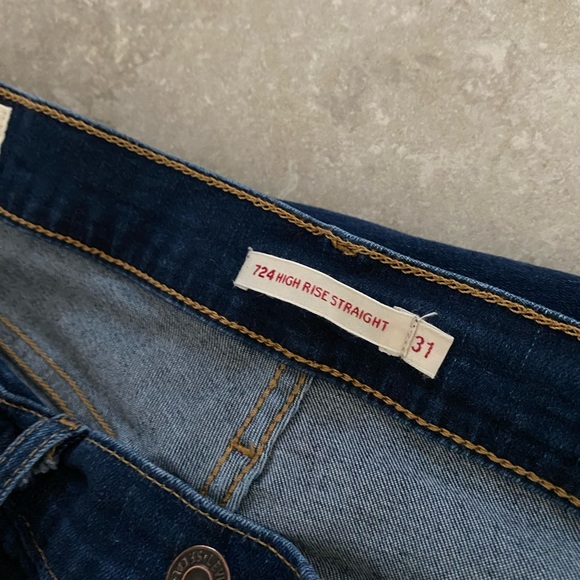 Levi’s High Rise Straight Jeans - Picture 4 of 4